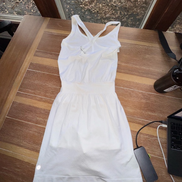 Lululemon Flex On Court Dress - size 4 - Picture 3 of 6